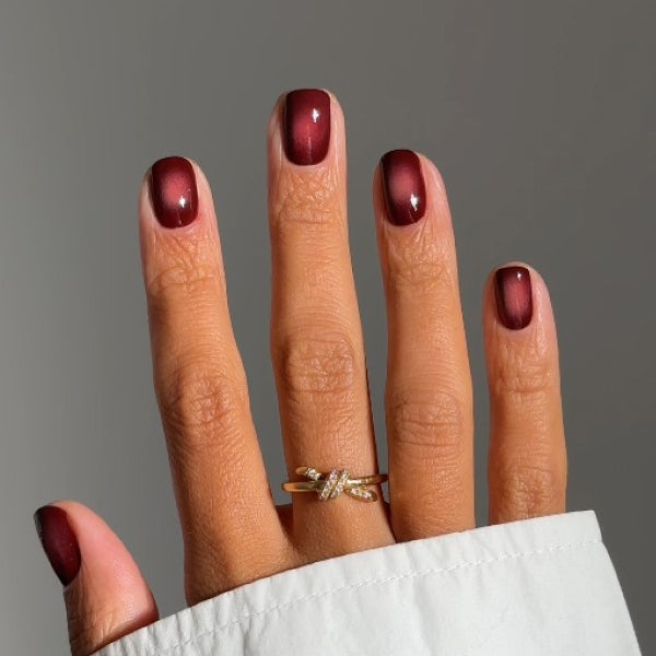 Aura Nails: Our Most Beautiful Designs and How to Achieve Them