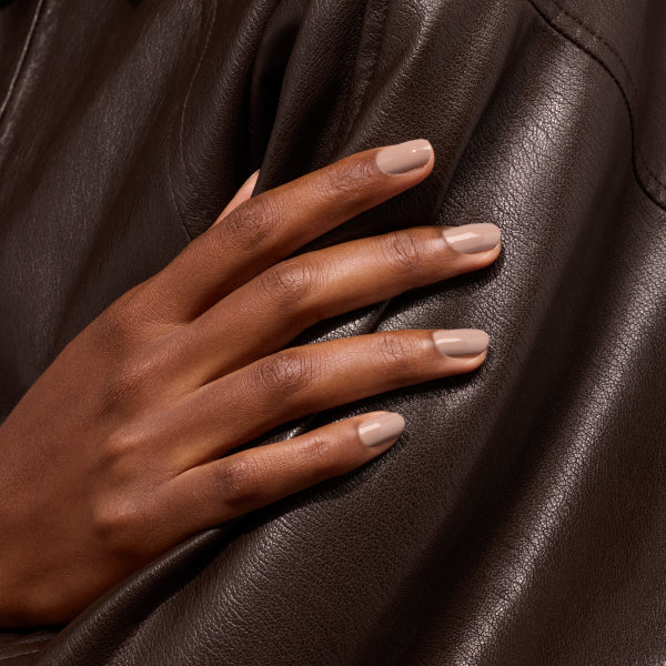 What colors for your nails in February?