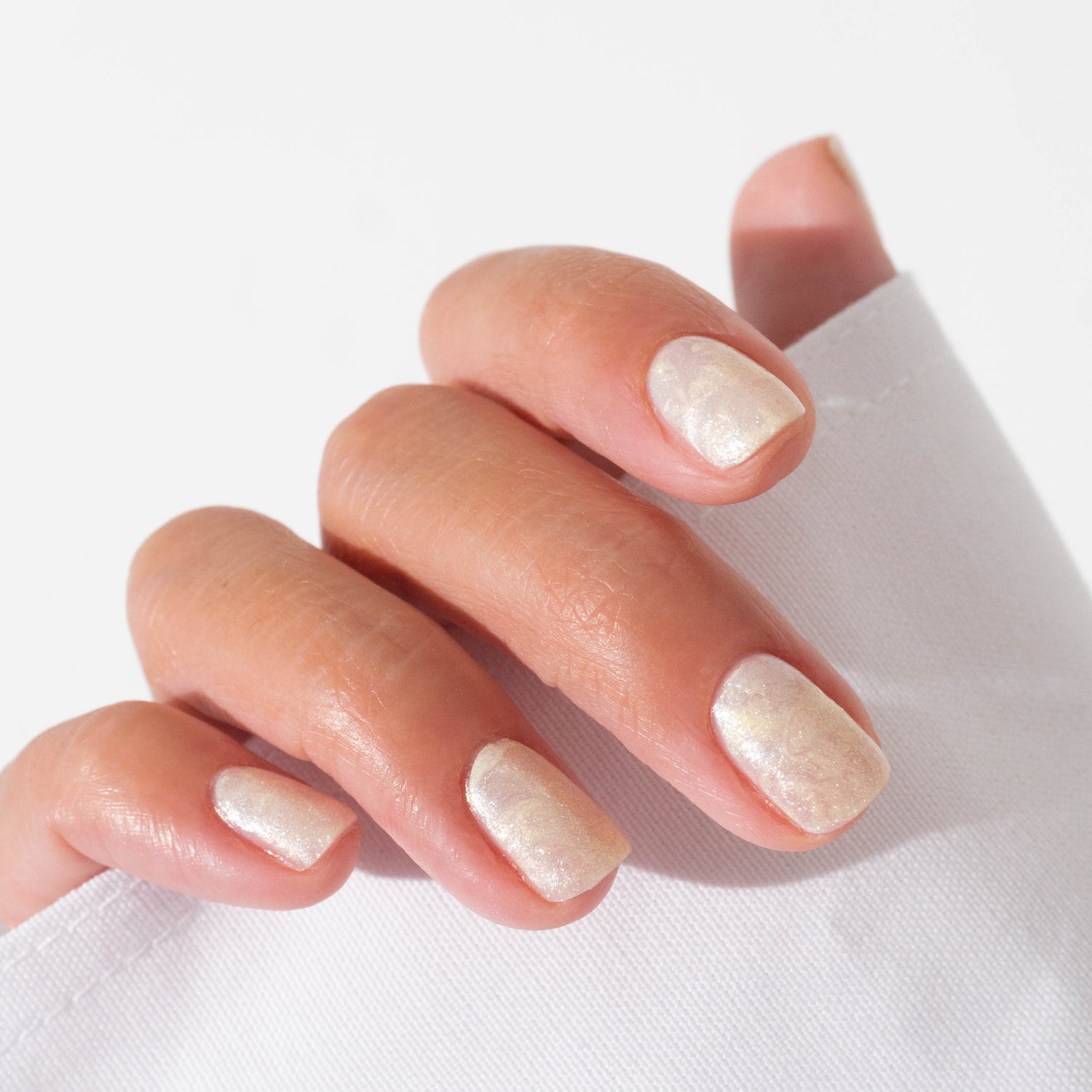 The Hottest Nail Trend of 2024: Pearl & Oyster Nails