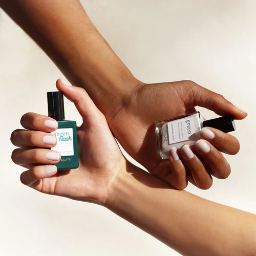 Lamp or no lamp - what type of polish is right for you?