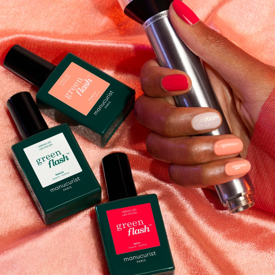 Gel nail polish colors Green Flash | Manucurist