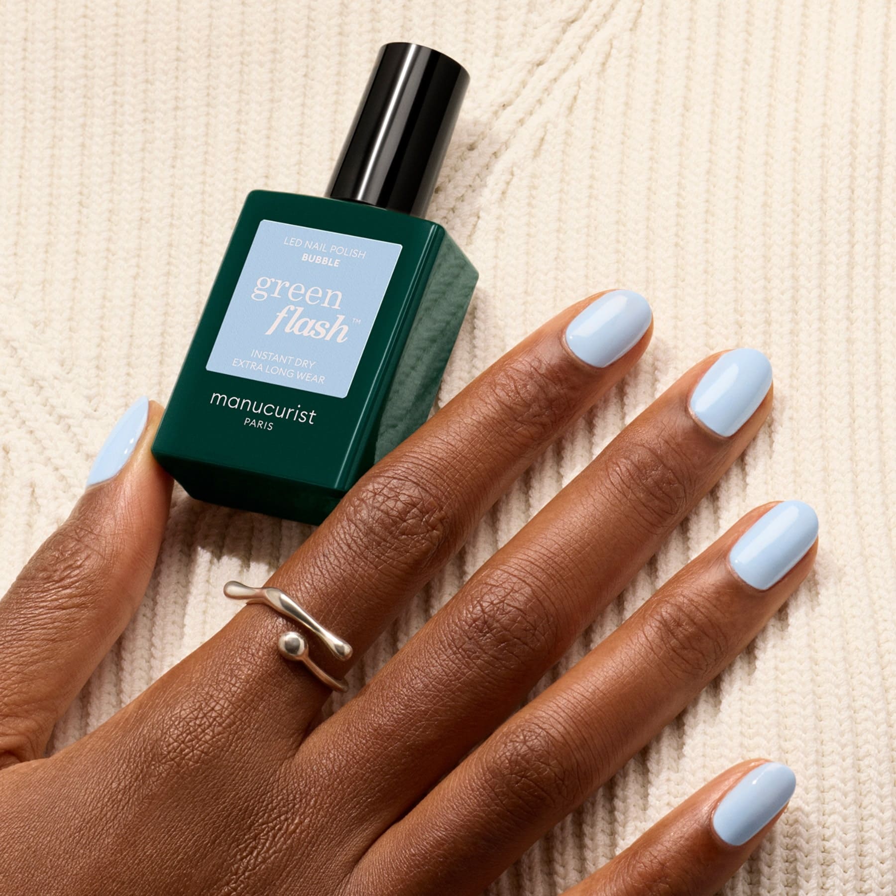 The cool light blue LED Gel polish - Bubble | Manucurist