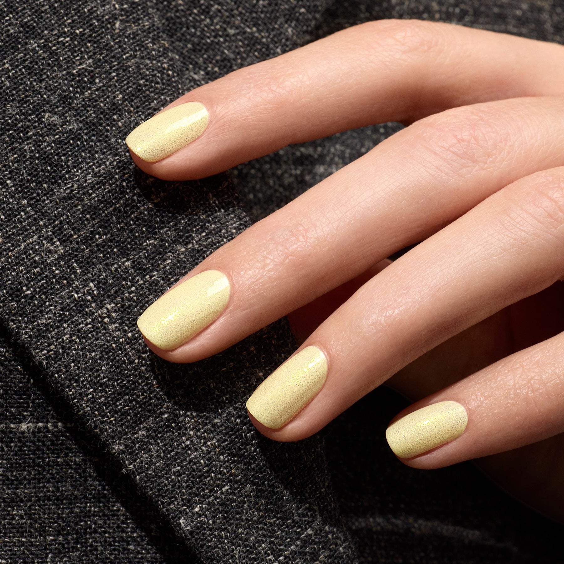 Pale yellow Lemonade LED gel polish - Green Flash | Manucurist