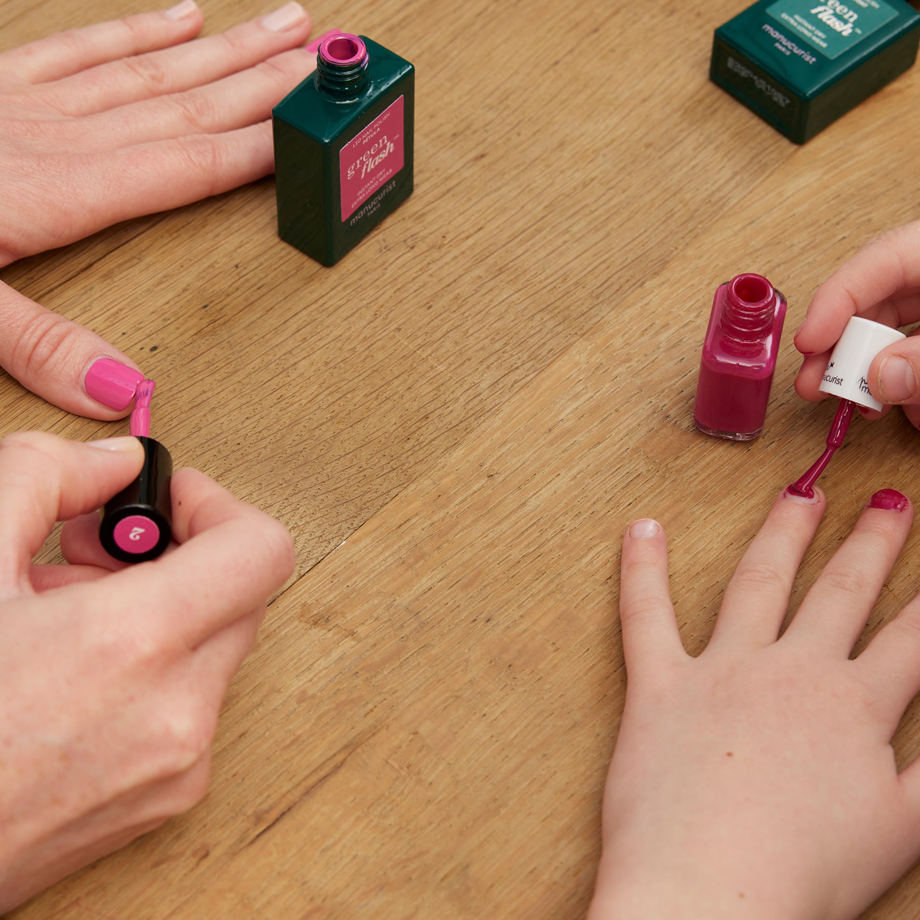 You & Me Feeling Happy Green Flash™ Set | Manucurist